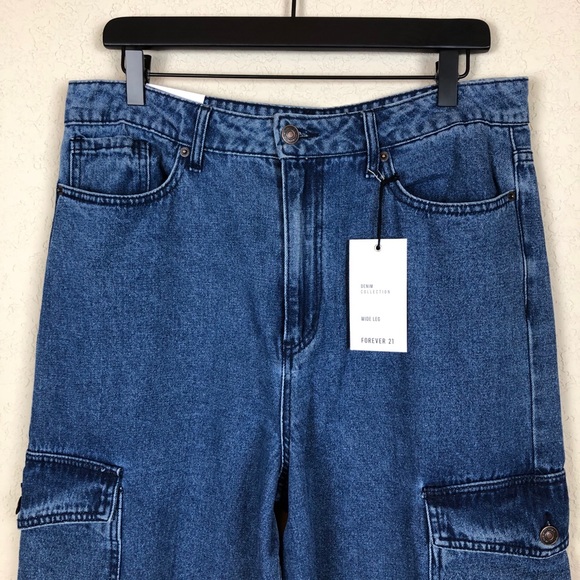 Forever 21 • Wide Leg Cargo Jeans - Picture 4 of 14